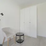 شقة Family In With 2 Parking Spaces, 3 Bedrooms And Balcony By Renters