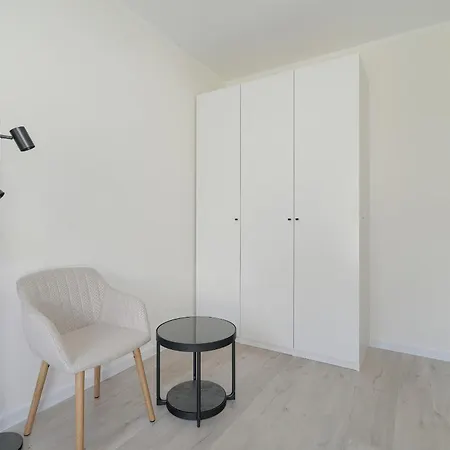 Apartamento Family In With 2 Parking Spaces, 3 Bedrooms And Balcony By Renters